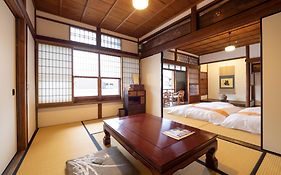 粋世 Machiya Bed And Breakfast  2*